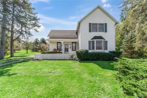 11541 Stage Rd, Newstead, NY 14001