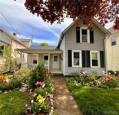 207 Schenck St, North Tonawanda, NY 14120