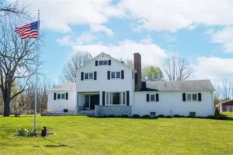 715 Riga Mumford Rd, Riga, NY 14428
