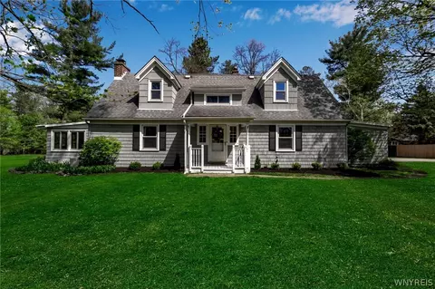 10680 Stage Rd, Clarence, NY 14031