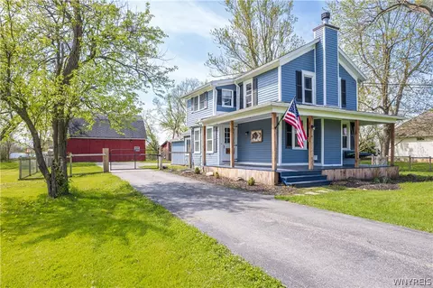 5085 William St, Lancaster, NY 14086