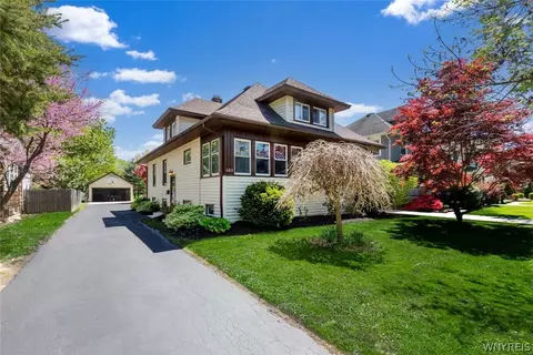 583 Old Falls Blvd, North Tonawanda, NY 14120