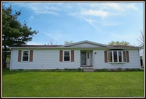 2764 Wende Rd, Alden, NY 14004