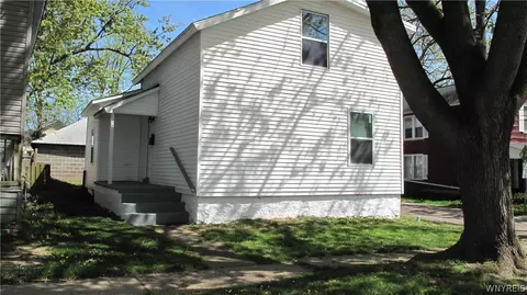 86 Spalding St, Lockport, NY 14094