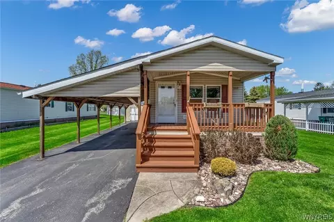 9942 Whitwick, Clarence, NY 14031