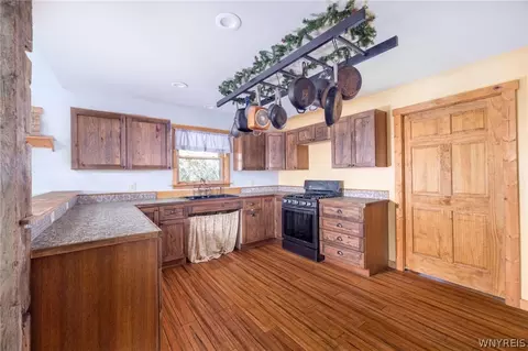 2463 Brown Rd, Pembroke, NY 14036 photo 8