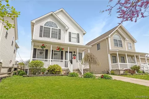 174 Desmond Dr, Tonawanda, NY 14150