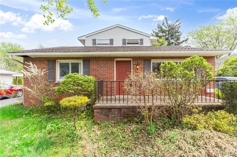 24 Cherry St, Lockport, NY 14094