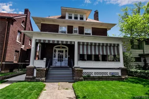 715 4th St, Niagara Falls, NY 14301