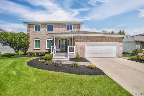 59 Gaslight Trl, Amherst, NY 14221