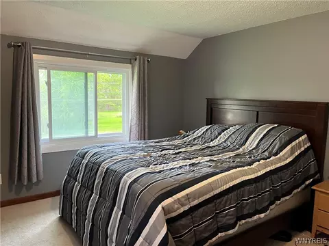 5234 Feigle Rd, Pendleton, NY 14094 photo 24