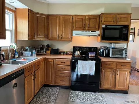 5234 Feigle Rd, Pendleton, NY 14094 photo 9