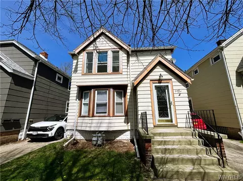 93 Shepard Ave, Kenmore, NY 14217