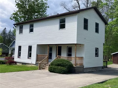 11640 East Ave, Marilla, NY 14102