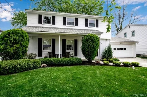 465 Sprucewood, Amherst, NY 14221