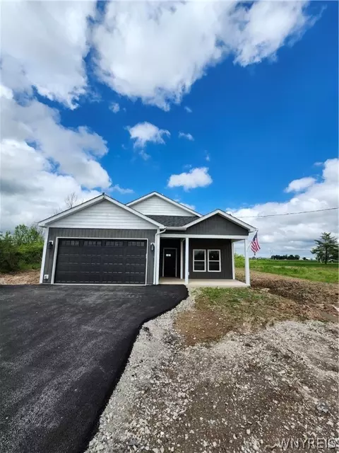 4693 Lockport Rd, Cambria, NY 14094