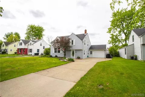 148 Kettering Dr, Buffalo, NY 14223
