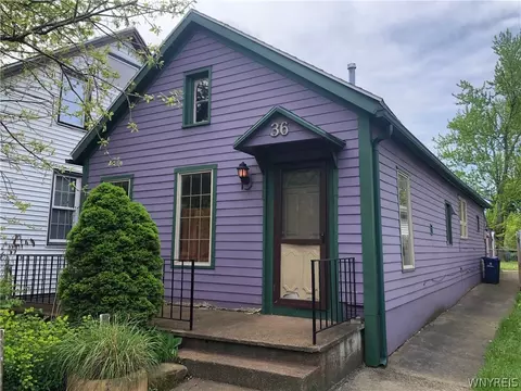 36 Brayton St, Buffalo, NY 14213