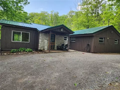 34 Tanglewood Rd, Sheldon, NY 14167