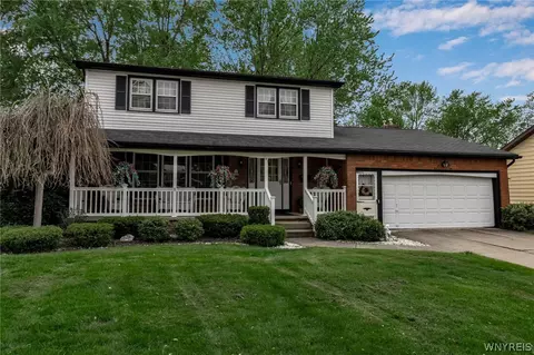 41 Southwest Pkwy, Lancaster, NY 14086