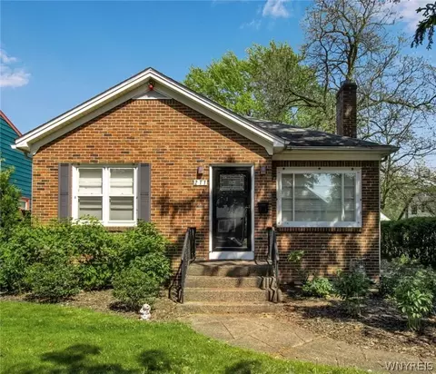 211 Capen Blvd, Amherst, NY 14226