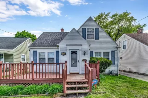 1099 Cleveland Dr, Cheektowaga, NY 14225