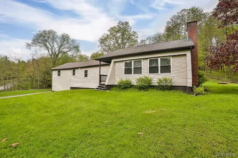 9217 Hayes Hollow Rd, Colden, NY 14033