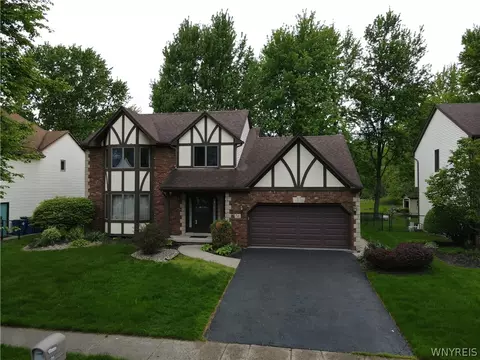 56 Shellridge Dr, East Amherst, NY 14051
