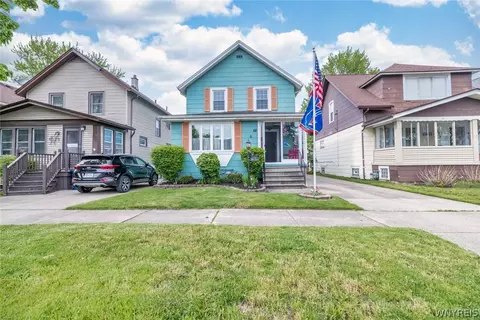 68 Downing St, Buffalo, NY 14220