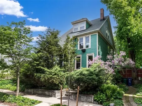 11 Orton Pl, Buffalo, NY 14201