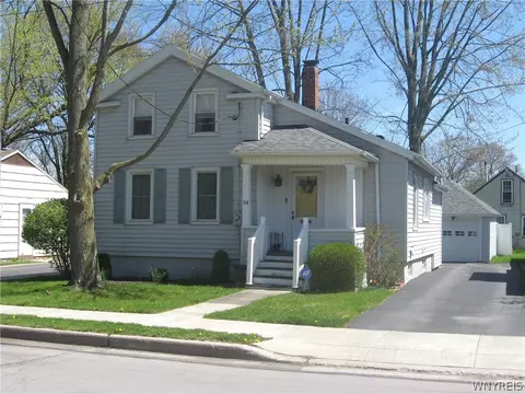 34 Elm St, Batavia, NY 14020