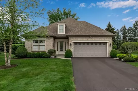 261 Lord Byron Ln, Amherst, NY 14221