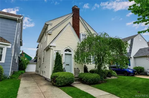 276 Warren Ave, Kenmore, NY 14217