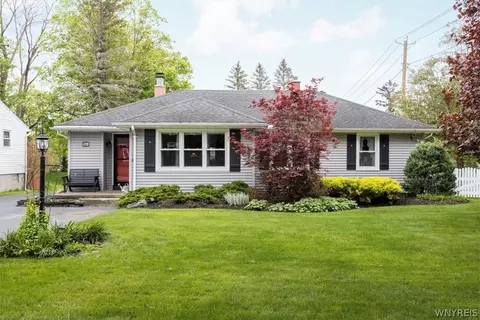 341 South St, Aurora, NY 14052