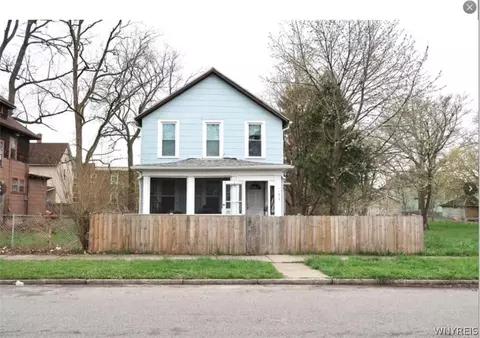 1153 North Ave, Niagara Falls, NY 14305