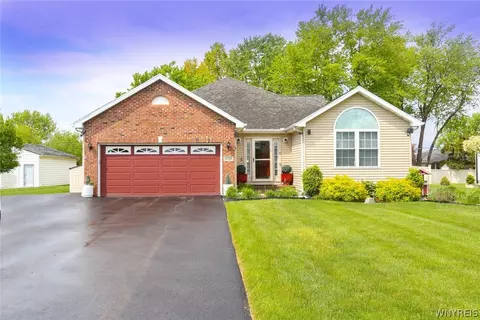 4510 Sheridan Dr, Amherst, NY 14221