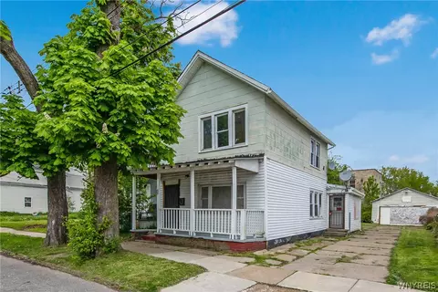 89 Thompson St, Buffalo, NY 14207