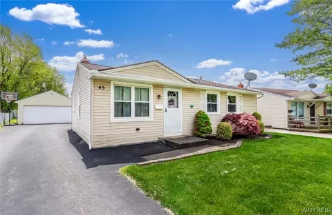 45 Glendale Ln, Cheektowaga, NY 14225