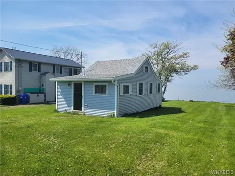 9129 Somerset Dr, Somerset, NY 14012