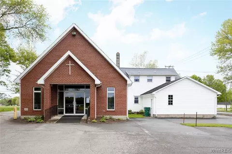 12820 Genesee Rd, Chaffee, NY 14030