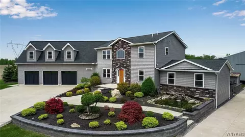 5501 Feigle Rd, Pendleton, NY 14094