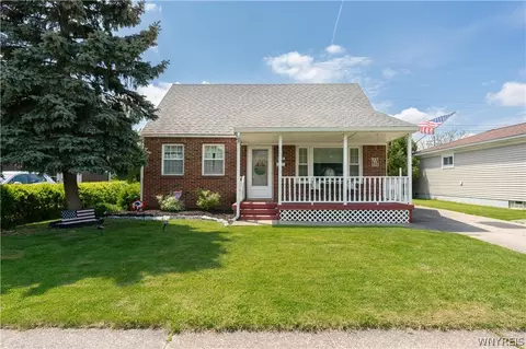214 Bissell Ave, Depew, NY 14043