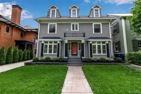 153 Bidwell Pkwy, Buffalo, NY 14222