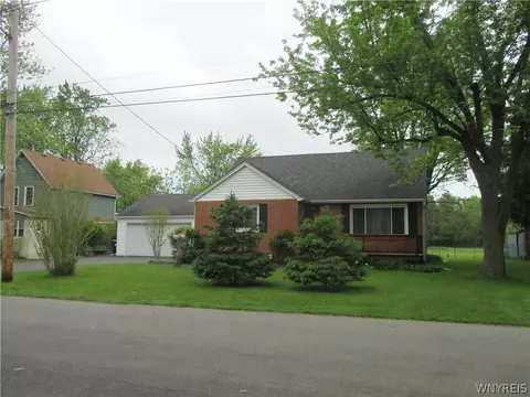 64 Taft Ave, Lancaster, NY 14086
