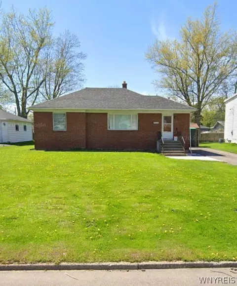126 Boncroft Dr, West Seneca, NY 14224