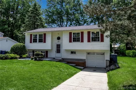 115 Altair Dr, Getzville, NY 14068