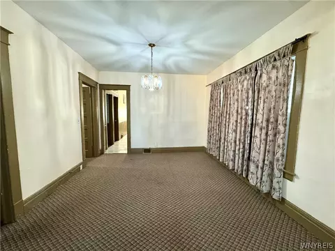 475 7th St, Buffalo, NY 14201 photo 5