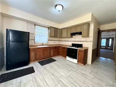475 7th St, Buffalo, NY 14201 photo 9