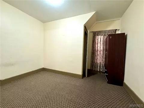 475 7th St, Buffalo, NY 14201 photo 6