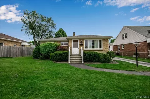 182 Farmingdale Rd, Cheektowaga, NY 14225